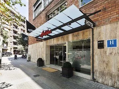 **  מלון ברצלונה Acta Antibes ספרד