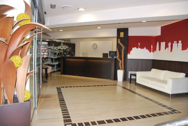 Hotel Acta Antibes Barcelona 2*,